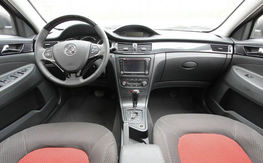 h30 cross interior